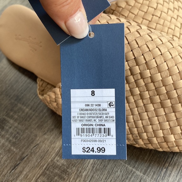 Women’s slip on shoes size 8 - Picture 4 of 5